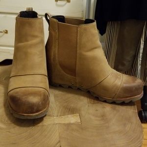 Sorel wedge boots